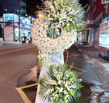 Kệ Hoa viếng tang 02