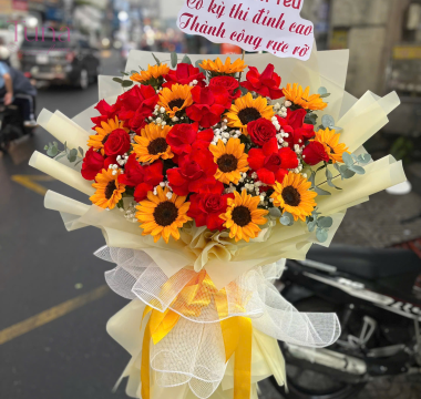 Hoa tốt nghiệp 16