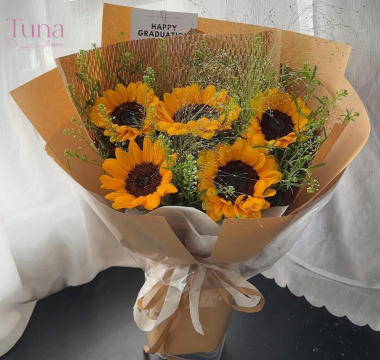 Hoa tốt nghiệp 26