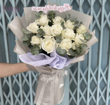 Bó hoa hồng trắng 01-85